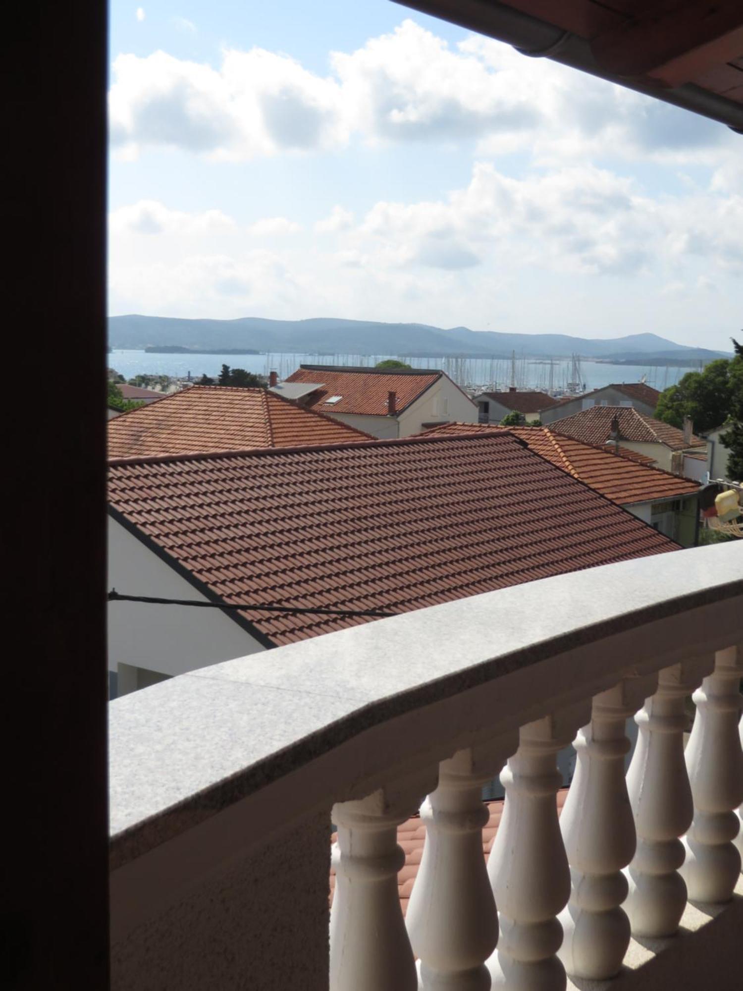Apartments Gloria Biograd Na Moru Rom bilde
