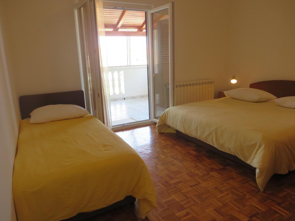 Apartments Gloria Biograd Na Moru Rom bilde